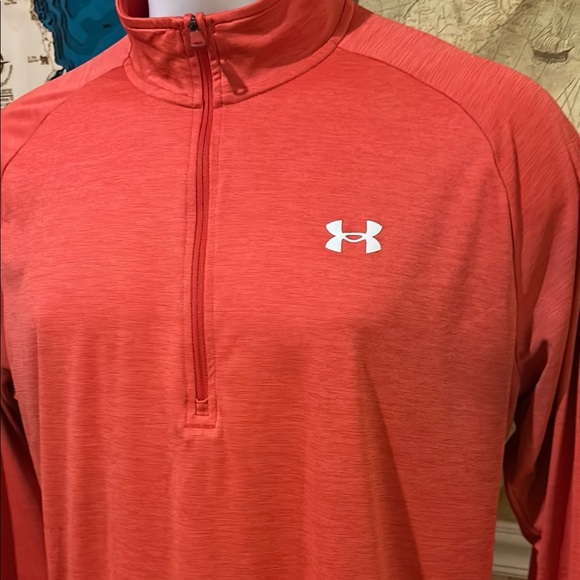 Under Armour Long Sleeve 1/4 zip Pullover. XXL - Picture 2 of 8